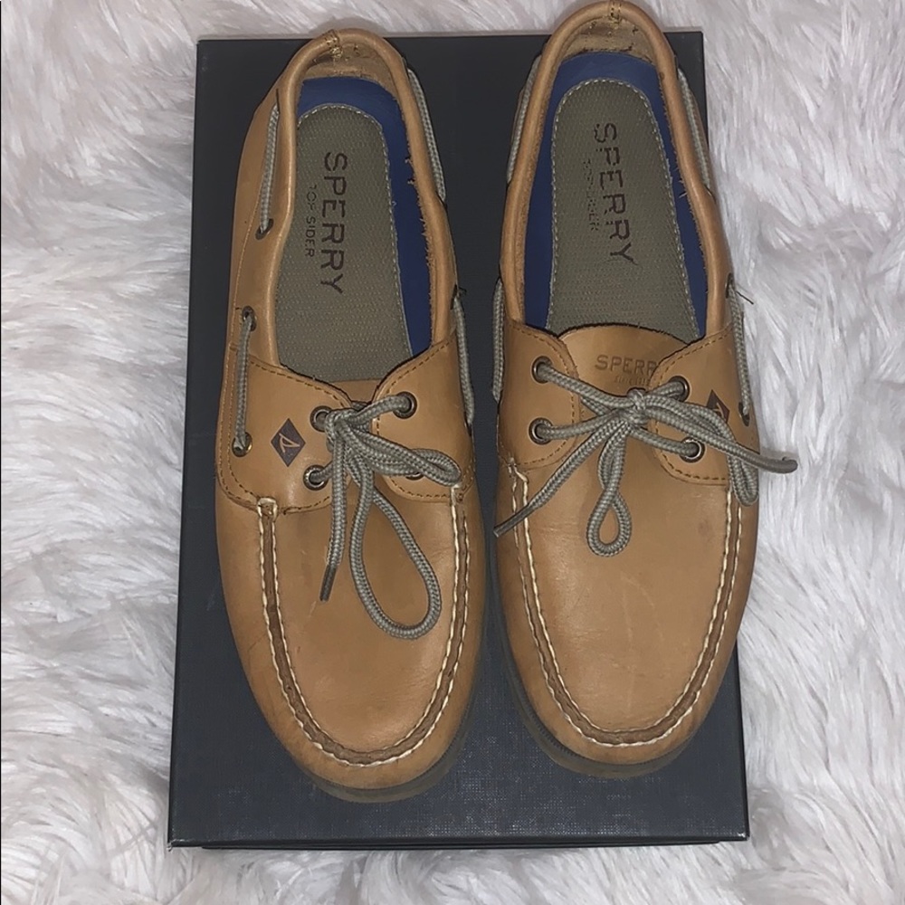 Size 10.5 (US) Men’s Sperry Boater Shoes